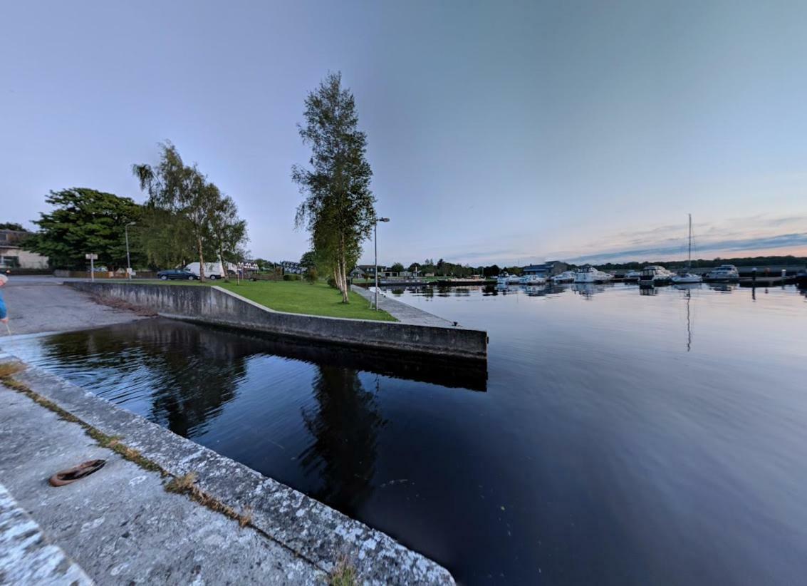 نيناغ Lough Derg House & The Lake Cafe المظهر الخارجي الصورة